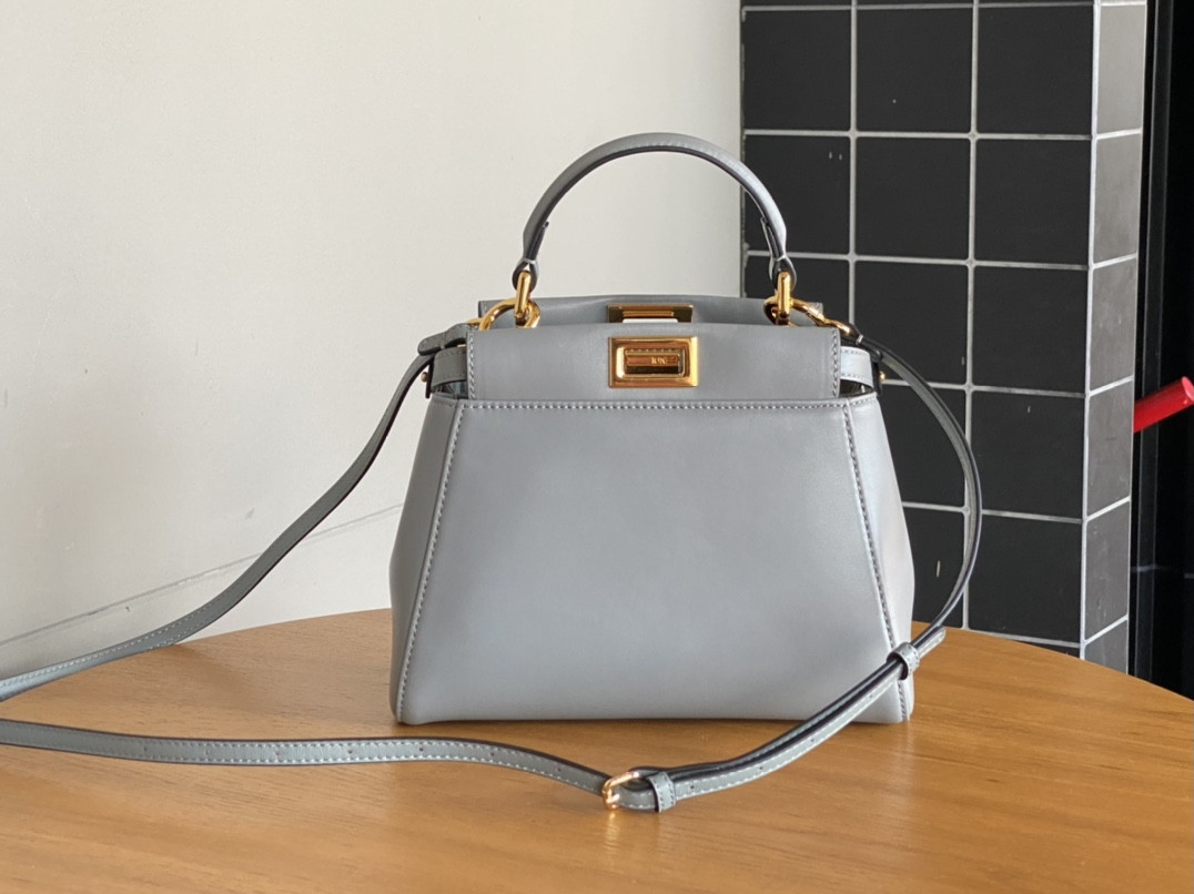 F**di 8315c peekaboo bag 23x9x20cm