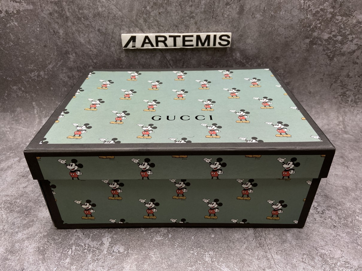 G*u*i rhyton x disney