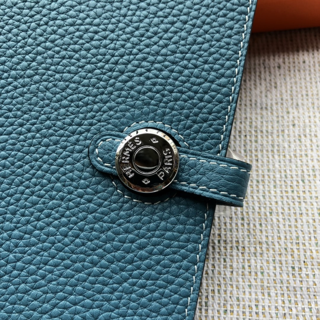 H**me5 dogon duo wallet